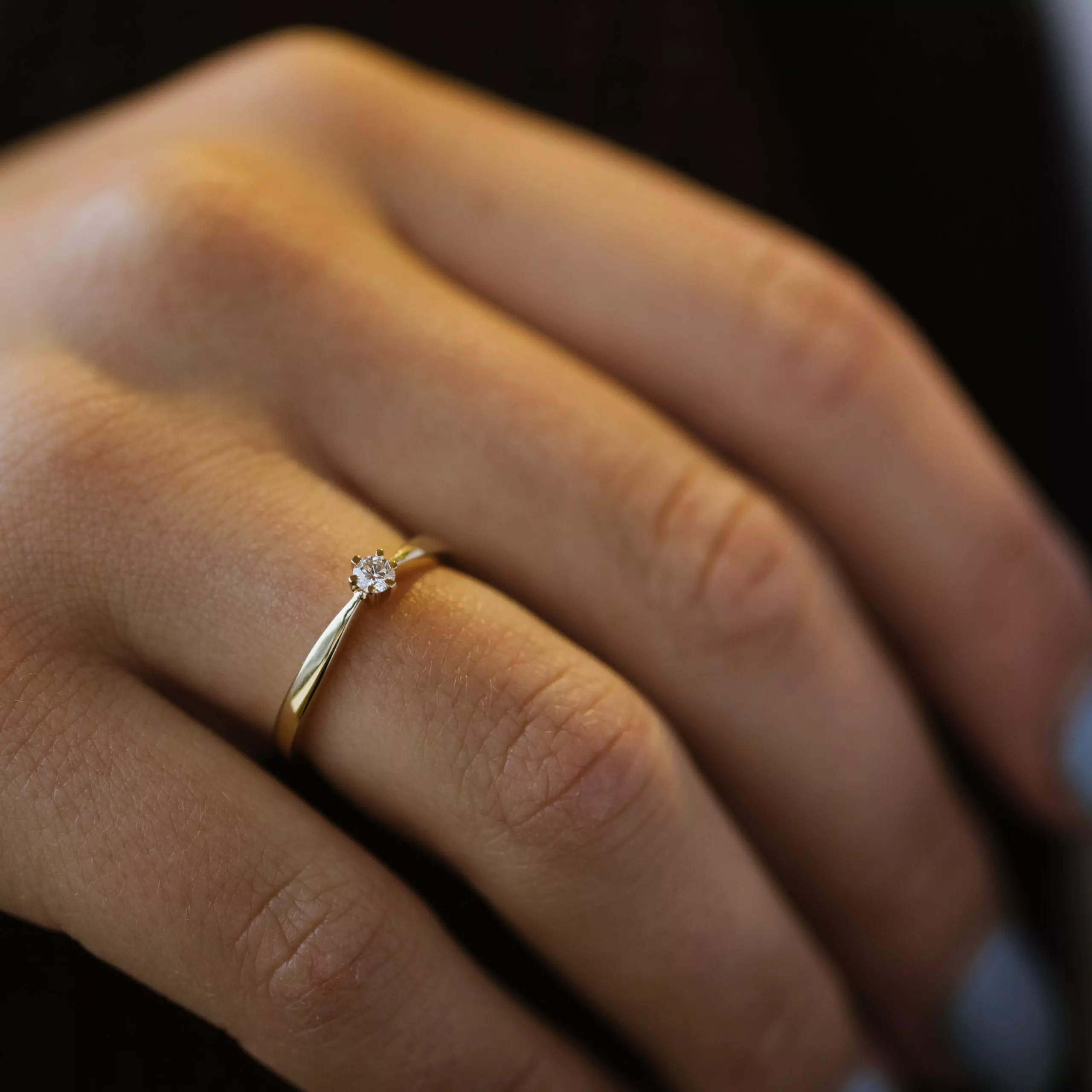 Bilde nummer 3 av Olivia diamantring i 585 hvitt gull 0,10 ct