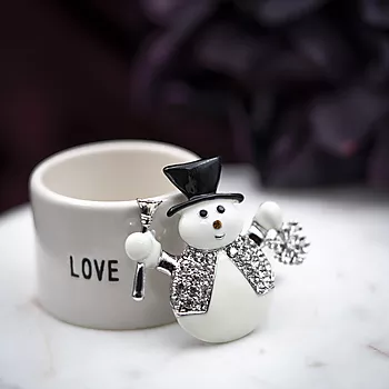 Bilde nummer 4 av Pan Jewelry, Brosje med snømann