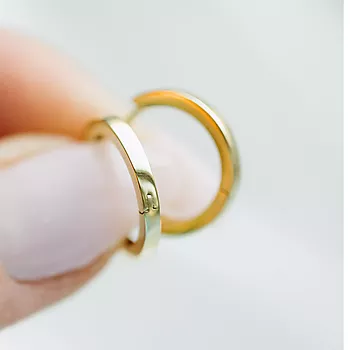 Bilde nummer 3 av Pan Jewelry, Øreringer i 585 gult gull