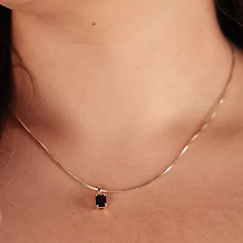 Bilde nummer 2 av Michelle diamantsmykke i 585 gult gull 0,06 ct med sort onyx