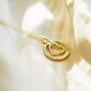 Bilde nummer 3 av Pan Jewelry, Smykke i 925 forgylt sølv med hjerte i sirkel og zirkonia