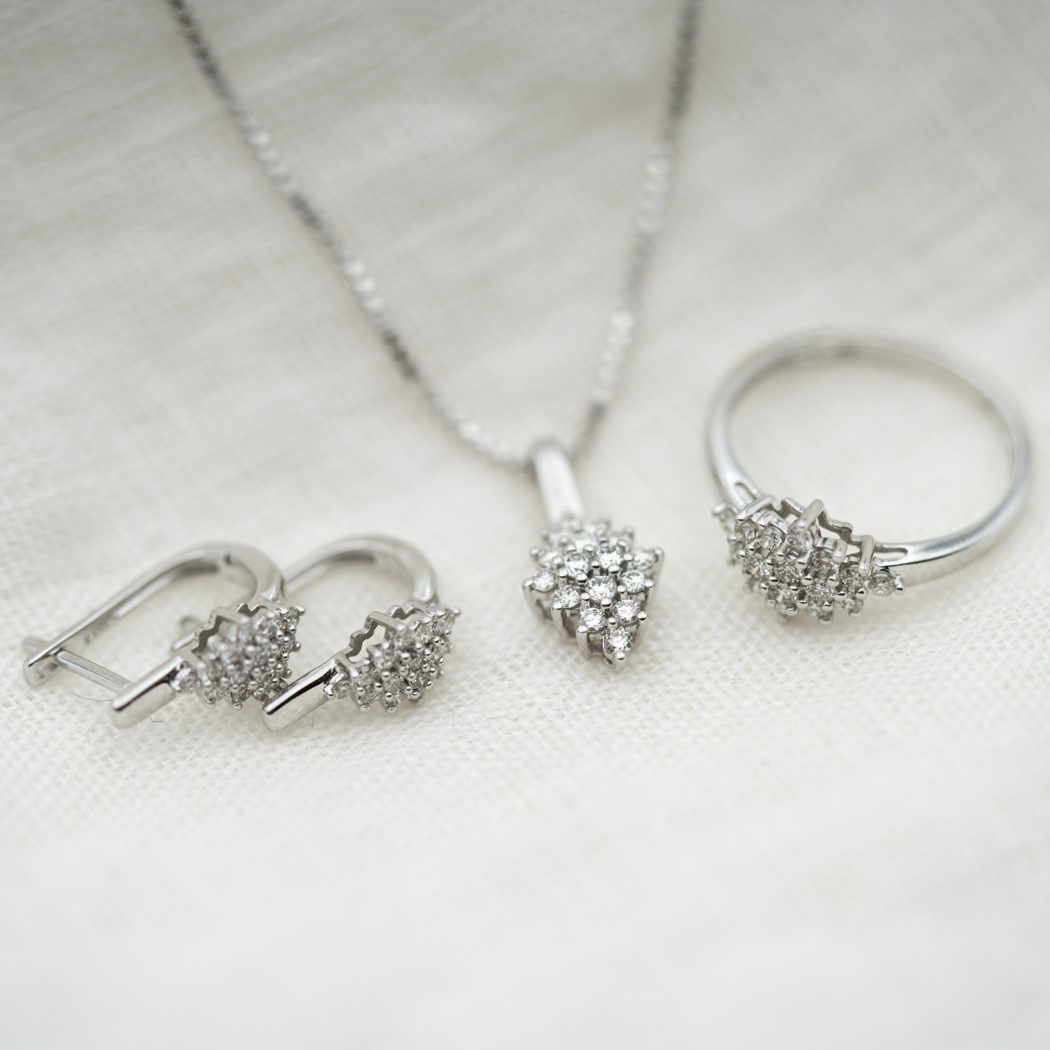 Bilde nummer 4 av Pan Jewelry, Anheng i 585 hvitt gull med diamanter 0,33 ct