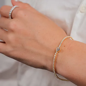 Bilde nummer 2 av Heartglow armbånd i 925 forgylt sølv