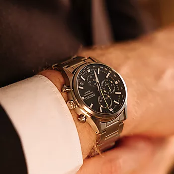 Bilde nummer 2 av Seiko, Basic herreklokke med stållenke