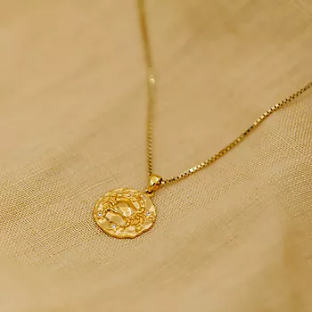 Bilde nummer 2 av Pan Jewelry, Smykke i 925 forgylt sølv med zirkonia og Krepsen