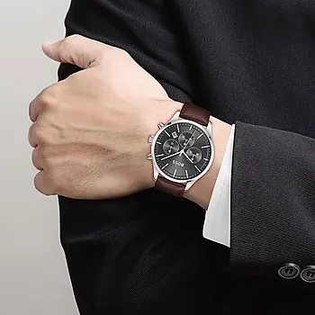 Bilde nummer 2 av Hugo Boss, Herreklokke i stål med brun skinnrem og kronograf