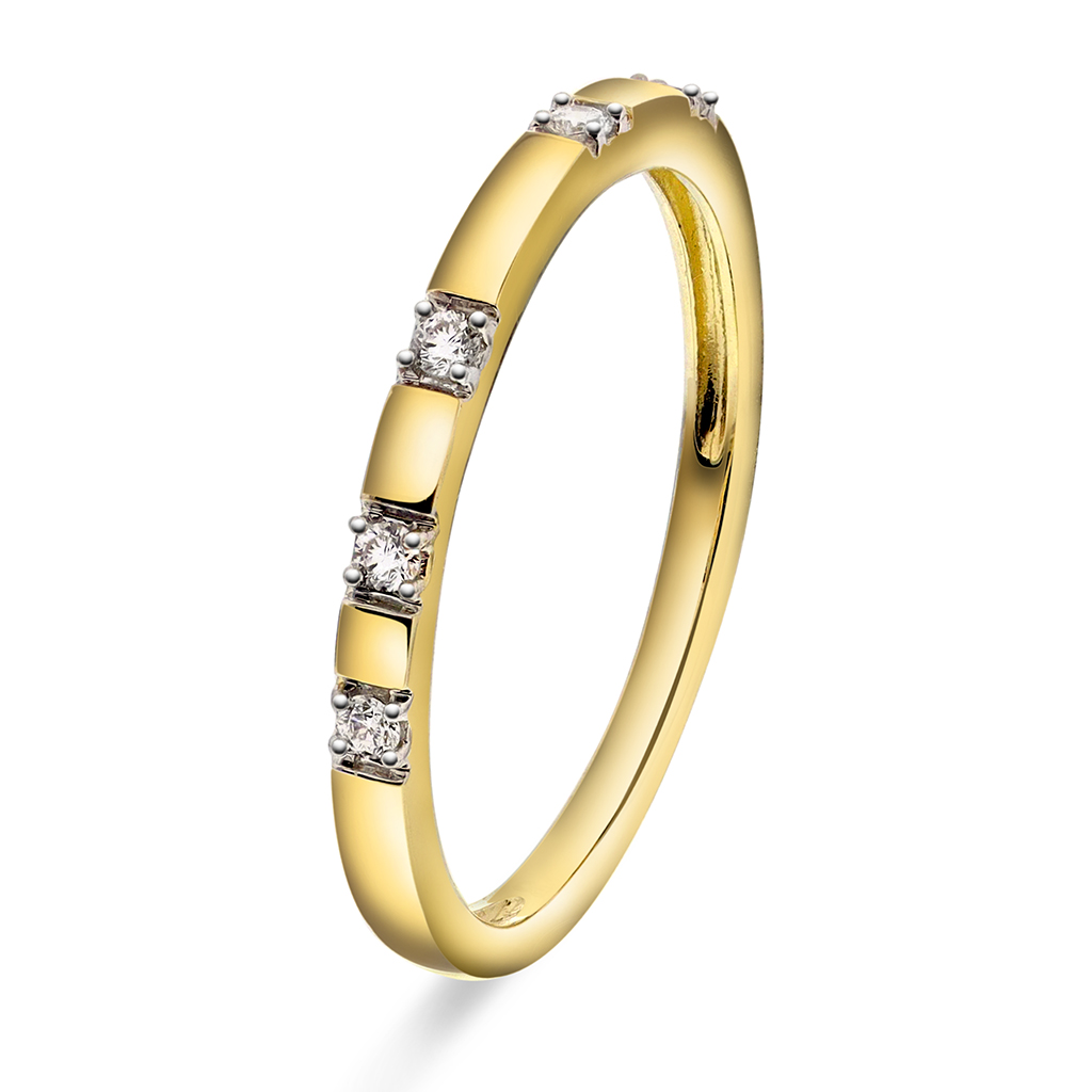 Hedda diamantring i 375 gull 0,08 ct