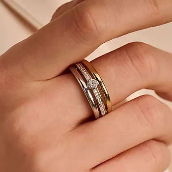 Bilde nummer 2 av Ring i 925 flerfarget sølv med zirkonia