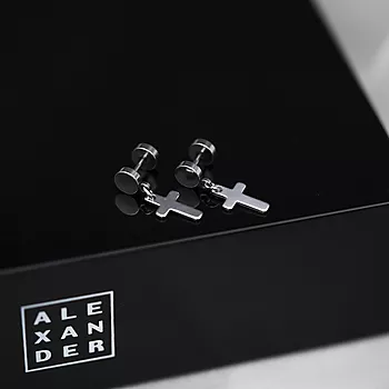 Bilde nummer 2 av Alexander, Øredobber i stål med kors