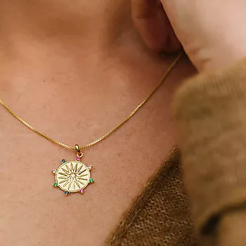 Bilde nummer 4 av Janne Formoe by Pan Jewelry, Smykke i 925 forgylt sølv med sirkel og zirkonia