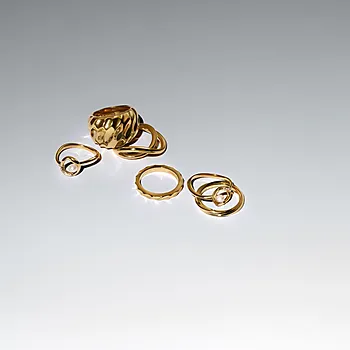 Bilde nummer 3 av Pandora Essence, Ring i forgylt  925 sølv med organisk form