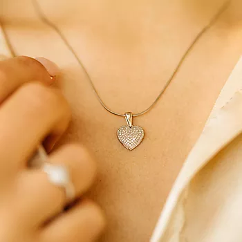 Bilde nummer 2 av Clara diamantsmykke i 375 hvitt gull 0,25 ct