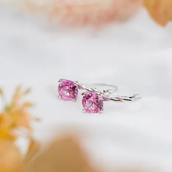 Bilde nummer 3 av Pan Jewelry Drops, Øredobber i 585 hvitt gull med syntetisk Spinell