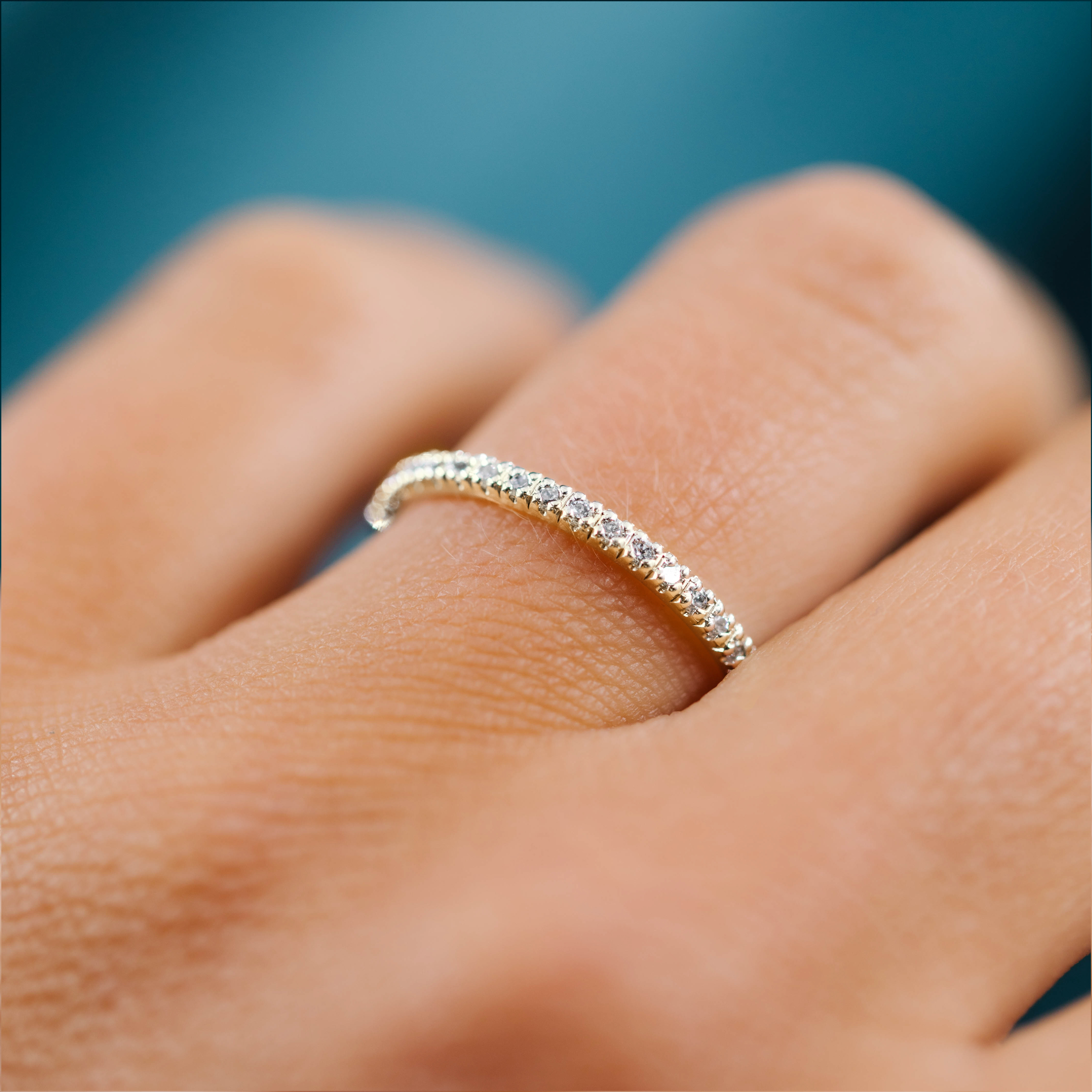 Bilde nummer 2 av Moments by Pan Jewelry, Diamantring Promise i 585 gult gull 0,14 CT | 1,6 mm bredde