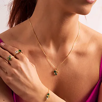 Bilde nummer 3 av Pan Jewelry, Smykke i forgylt 925 sølv med grønne zirkonia