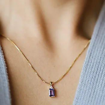 Bilde nummer 2 av Michelle smykke i 585 gult gull med diamant 0,05 ct og tanzanitt