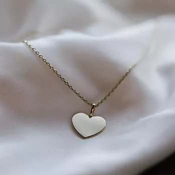Bilde nummer 2 av Pan Jewelry, Anheng i 585 gult gull med hjerte