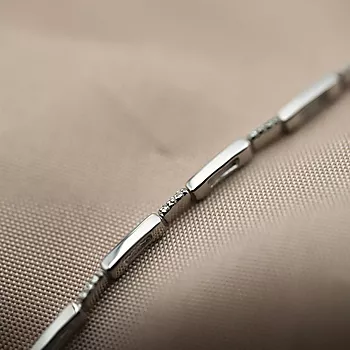 Bilde nummer 3 av Pan Jewelry, Armbånd i 585 hvitt gull med diamanter 0,10 ct