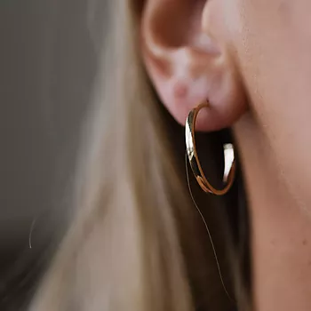 Bilde nummer 2 av Pan Jewelry, Øreringer i 585 gult gull med 22 mm i diameter