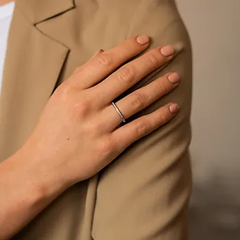 Bilde nummer 2 av Ring i 925 sølv med zirkona