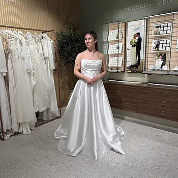 En gang til brudekjole, MWL