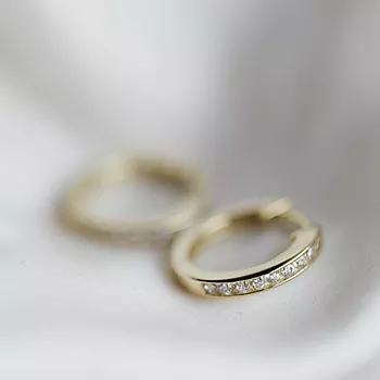 Bilde nummer 2 av Pan Jewelry, Øreringer i 925 forgylt sølv med zirkonia