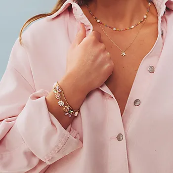 Bilde nummer 3 av Bouquet armbånd i forgylt messing med blomster