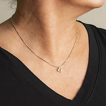 Bilde nummer 2 av Pan Jewelry, Anheng i 585 hvitt gull med hjerte og diamant 0,005 ct