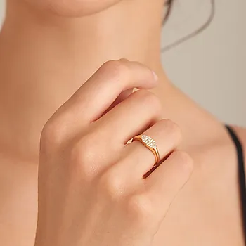 Bilde nummer 2 av Ania Haie, Justerbar ring i forgylt 925 sølv med zirkonia