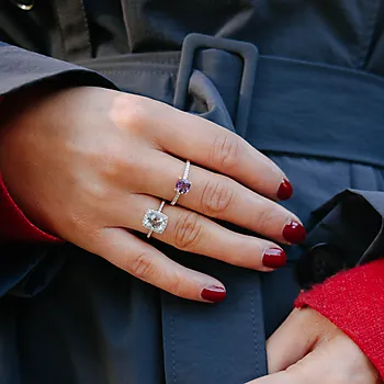 Bilde nummer 2 av Aurora diamantring i 585 gult gull med diamanter 0,10 ct og ametyst