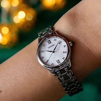 Bilde nummer 2 av Seiko, Conseptual dameklokke med stållenke og diamanter